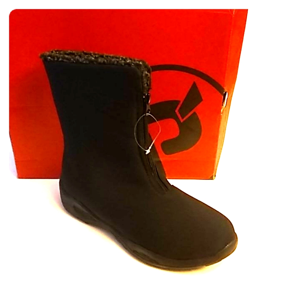 NWB - Propet Madison Mid Zip
